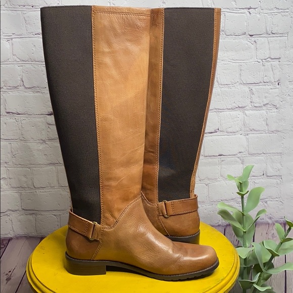Stuart Weitzman Leather Round Toe Knee High boot - Picture 7 of 13